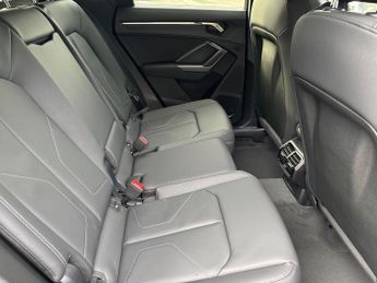 AUDI Q3 1.5 Tfsi Cod 35 S Line Suv 5Dr Petrol S Tronic Euro 6 (S/S) (150