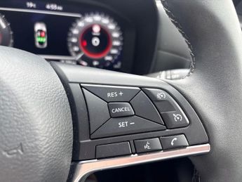 NISSAN JUKE 1.6 N-Connecta Suv 5Dr Petrol Hybrid Auto Euro 6 (143 Ps)