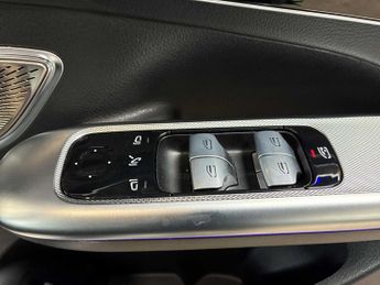 MERCEDES-BENZ EQE 350 4M 215Kw Amg Line Night Ed Prem+ 91Kwh 5Dr At