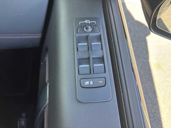 LAND ROVER DISCOVERY SPORT 1.5 P300E R-Dynamic Hse 5Dr Auto [5 Seat]
