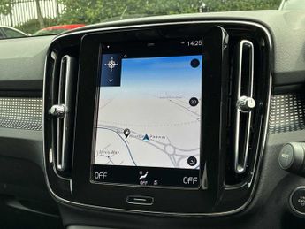 VOLVO XC40 1.5 T3 [163] R Design 5Dr Geartronic
