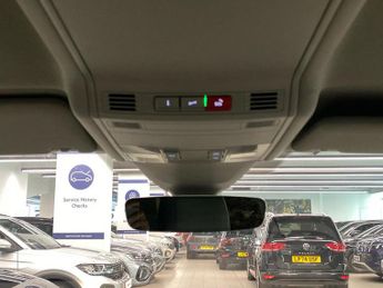VOLKSWAGEN TOURAN 1.5 Tsi Evo Sel Mpv 5Dr Petrol Dsg Euro 6 (S/S) (150 Ps)