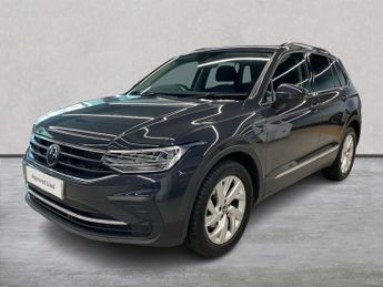 VOLKSWAGEN TIGUAN 1.5 Tsi Life Suv 5Dr Petrol Dsg Euro 6 (S/S) (150 Ps)