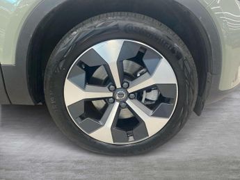 VOLVO XC40 2.0 B4 Mhev Plus Dark Suv 5Dr Petrol Hybrid Dct Auto Euro 6 (S/S