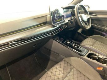 VOLKSWAGEN GOLF 1.5 Etsi Mhev R-Line Hatchback 5Dr Petrol Hybrid Dsg Euro 6 (S/S