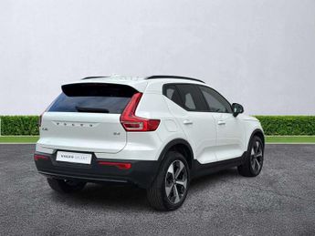 VOLVO XC40 2.0 B4P Ultimate Dark 5Dr Auto