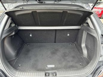 HYUNDAI KONA 100Kw Premium 39Kwh 5Dr Auto