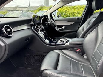 MERCEDES-BENZ C CLASS C200 Sport Premium 4Dr 9G-Tronic