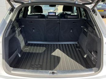 AUDI Q5 2.0 Tdi 40 S Line Suv 5Dr Diesel S Tronic Quattro Euro 6 (S/S) (