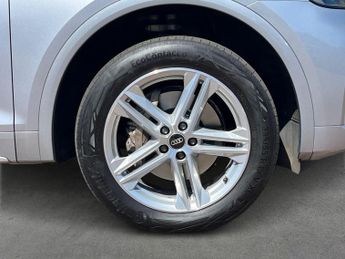 AUDI Q5 2.0 Tdi 40 S Line Suv 5Dr Diesel S Tronic Quattro Euro 6 (S/S) (