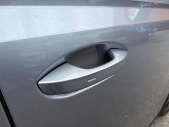 VOLKSWAGEN ID. BUZZ Pro 77Kwh Style Mpv 5Dr Electric Auto (204 Ps)