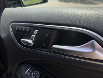 MERCEDES-BENZ B CLASS B200 Exclusive Edition Plus 5Dr Auto
