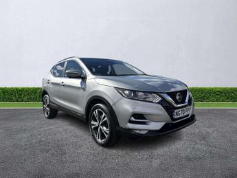 Nissan Qashqai 1.3 Dig-T N-Connecta 5Dr [Glass Roof Pack]