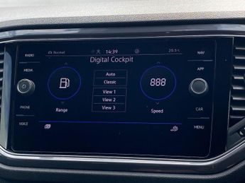 VOLKSWAGEN T-ROC 2.0 Tdi Evo R-Line Suv 5Dr Diesel Dsg Euro 6 (S/S) (150 Ps)