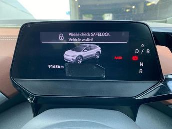 VOLKSWAGEN ID.4 Pro Performance 77Kwh Family Suv 5Dr Electric Auto (204 Ps)