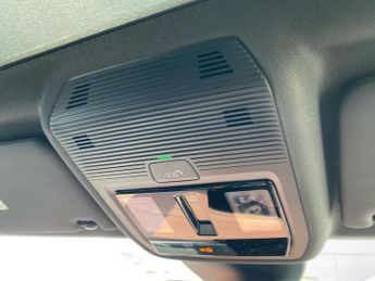 VOLKSWAGEN ID.4 Pro Performance 77Kwh Family Suv 5Dr Electric Auto (204 Ps)