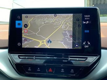 VOLKSWAGEN ID.4 Pro Performance 77Kwh Family Suv 5Dr Electric Auto (204 Ps)