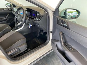VOLKSWAGEN TAIGO 1.0 Tsi Life Suv 5Dr Petrol Dsg Euro 6 (S/S) (110 Ps)