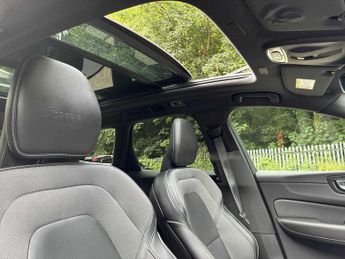 VOLVO XC60 2.0 T8 [390] Hybrid R Design 5Dr Awd Geartronic