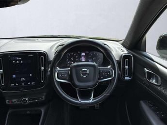 VOLVO XC40 2.0 B4P R Design Pro 5Dr Auto