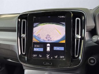 VOLVO XC40 2.0 B4P R Design Pro 5Dr Auto