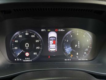 VOLVO XC40 2.0 B4P R Design Pro 5Dr Auto