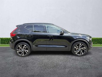 VOLVO XC40 2.0 B4P R Design Pro 5Dr Auto