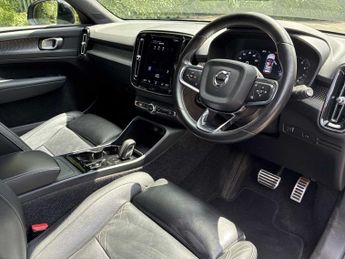 VOLVO XC40 2.0 B4P R Design Pro 5Dr Auto