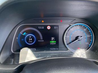 NISSAN LEAF 39Kwh Tekna Hatchback 5Dr Electric Auto (150 Ps)