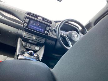 NISSAN LEAF 39Kwh N-Connecta Hatchback 5Dr Electric Auto (150 Ps)