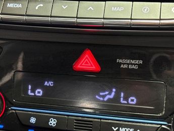 HYUNDAI IONIQ 1.6 H-Gdi Premium Hatchback 5Dr Petrol Hybrid Dct Euro 6 (S/S) (