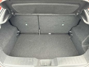 NISSAN JUKE 1.6 Hybrid N-Connecta 5Dr Auto