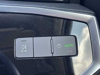 AUDI Q3 35 Tfsi Technik 5Dr S Tronic