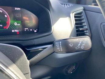 SKODA KAROQ 1.5 Tsi Act Sportline Suv 5Dr Petrol Dsg Euro 6 (S/S) (150 Ps)