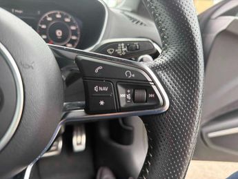 AUDI TT 2.0T Fsi S Line 2Dr S Tronic