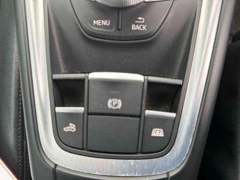 AUDI TT 2.0T Fsi S Line 2Dr S Tronic