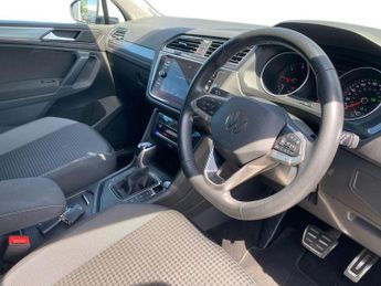 VOLKSWAGEN TIGUAN 2.0 Tdi Active Suv 5Dr Diesel Dsg Euro 6 (S/S) (150 Ps)