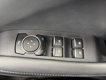 FORD MUSTANG MACH-E 198Kw Select 70Kwh Rwd 5Dr Auto