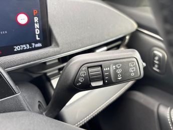 FORD MUSTANG MACH-E 198Kw Select 70Kwh Rwd 5Dr Auto