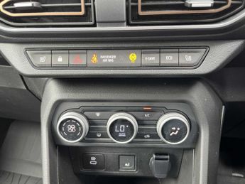DACIA JOGGER 1.6 Hev Extreme 5Dr Auto