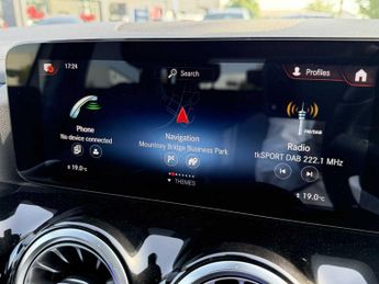 MERCEDES-BENZ B CLASS B250E Amg Line Executive Edition 5Dr Auto