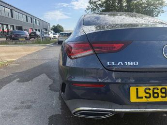MERCEDES-BENZ CLA Cla 180 Amg Line Premium 4Dr Tip Auto