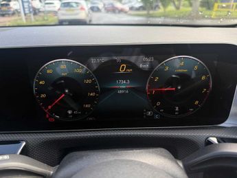MERCEDES-BENZ CLA Cla 180 Amg Line Premium 4Dr Tip Auto