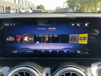 MERCEDES-BENZ EQB Eqb 250+ 140Kw Urban Edition 70.5Kwh 5Dr Auto