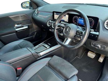 MERCEDES-BENZ GLA Gla 200 Amg Line Executive 5Dr Auto