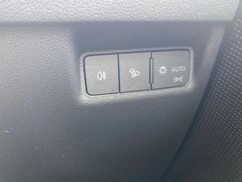 SKODA ENYAQ Iv 62Kwh 60 Suv 5Dr Electric Auto (Dc120Kw) (179 Ps)