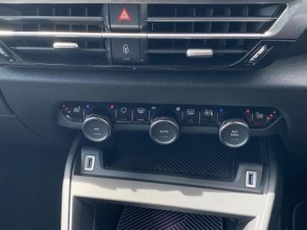 CITROEN C4 1.2 Puretech Max Hatchback 5Dr Petrol Eat8 Euro 6 (S/S) (130 Ps)