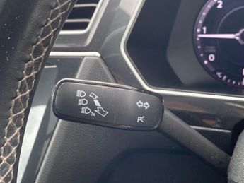 VOLKSWAGEN TIGUAN 2.0 Tdi 150 R-Line 5Dr Dsg