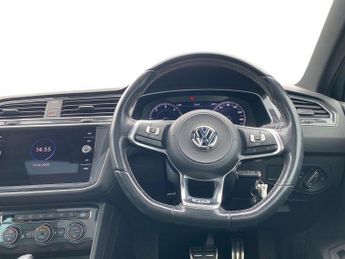 VOLKSWAGEN TIGUAN 2.0 Tdi 150 R-Line 5Dr Dsg
