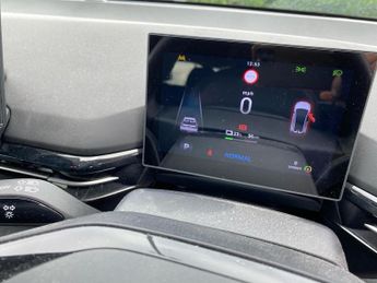 MG MOTOR UK MG4 64Kwh Trophy Long Range Hatchback 5Dr Electric Auto (203 Ps)